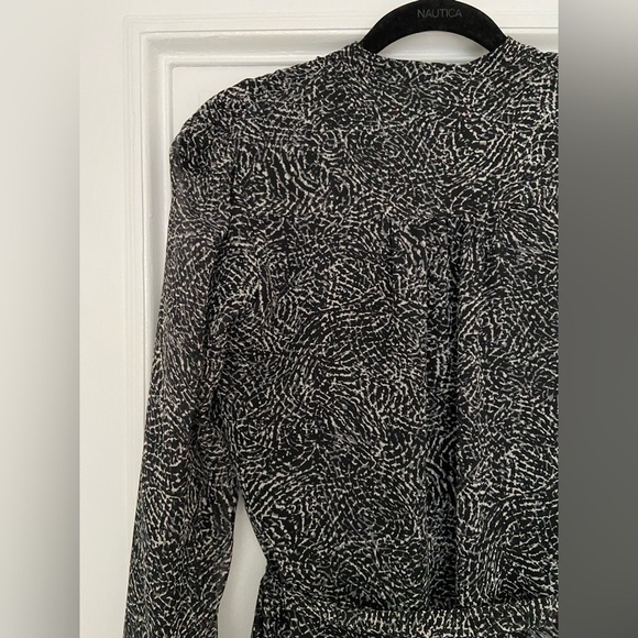 Saks Fifth Avenue Black White Gray Patterned Classy Long Sleeve Tie Waist Dress - Picture 7 of 14